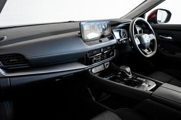 https://vehicle-cdn.autoleague.cloud/33489_2988868_21.jpg