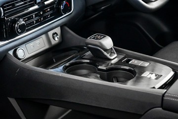 https://vehicle-cdn.autoleague.cloud/33489_2988868_23.jpg