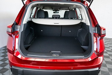 https://vehicle-cdn.autoleague.cloud/33489_2988868_8.jpg