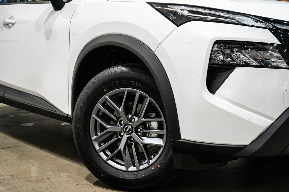 Nissan X-trail image 2