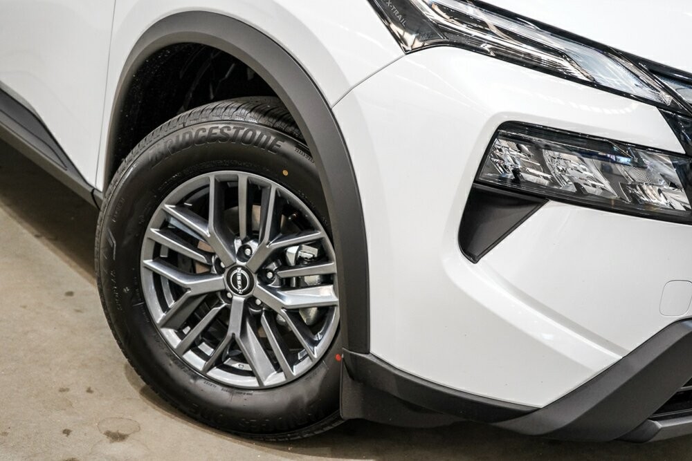Nissan X-trail image 2