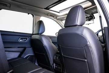 https://vehicle-cdn.autoleague.cloud/33489_2991231_11.jpg