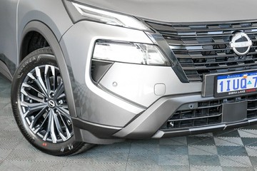 https://vehicle-cdn.autoleague.cloud/33489_2991231_3.jpg