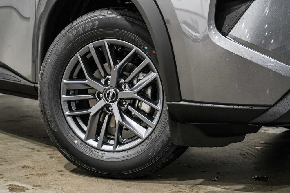 Nissan X-trail image 2