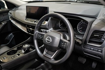 https://vehicle-cdn.autoleague.cloud/33489_2997843_11.jpg