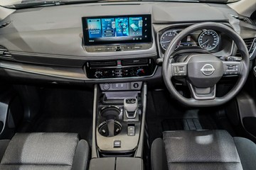 https://vehicle-cdn.autoleague.cloud/33489_2997843_19.jpg