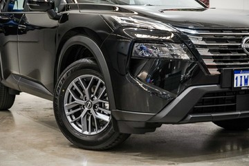 https://vehicle-cdn.autoleague.cloud/33489_2997843_2.jpg