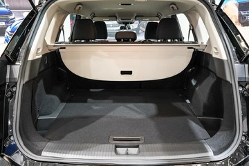 https://vehicle-cdn.autoleague.cloud/33489_2997843_8.jpg