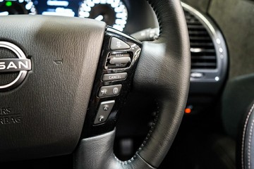 https://vehicle-cdn.autoleague.cloud/33489_3001392_14.jpg