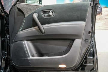 https://vehicle-cdn.autoleague.cloud/33489_3001392_16.jpg