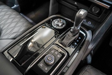 https://vehicle-cdn.autoleague.cloud/33489_3001392_24.jpg