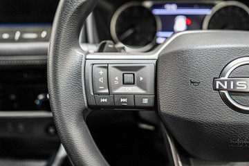 https://vehicle-cdn.autoleague.cloud/33489_3002021_12.jpg