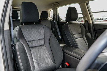 https://vehicle-cdn.autoleague.cloud/33489_3002021_23.jpg