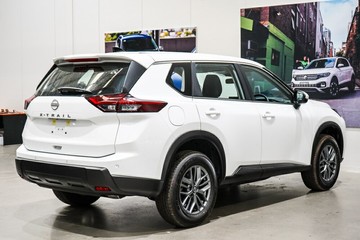 https://vehicle-cdn.autoleague.cloud/33489_3002021_6.jpg