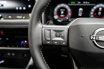 https://vehicle-cdn.autoleague.cloud/33489_3002031_12.jpg
