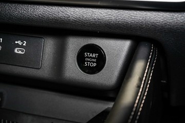 https://vehicle-cdn.autoleague.cloud/33489_3002031_21.jpg
