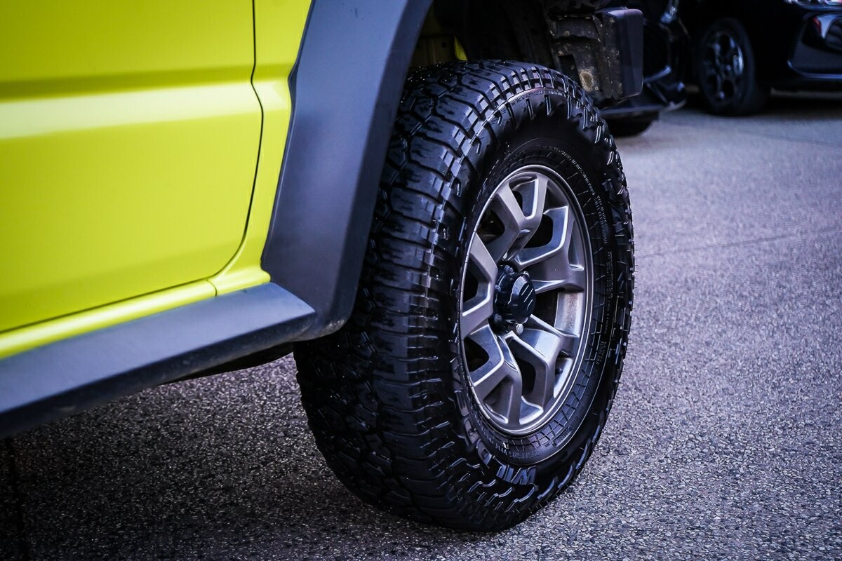 Suzuki Jimny image 3
