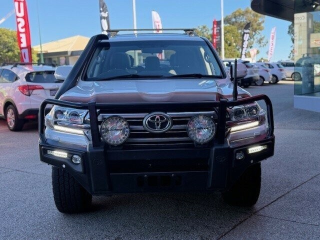 Toyota Landcruiser image 4