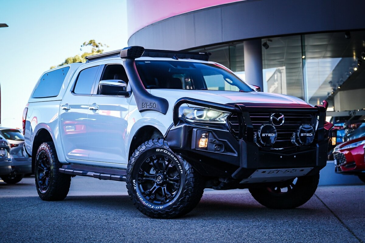 Mazda Bt-50 image 1