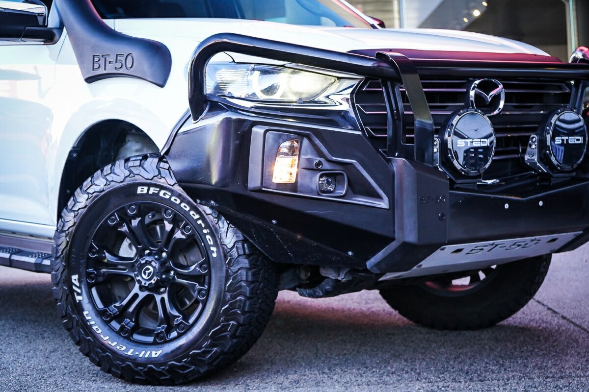 Mazda Bt-50 image 2