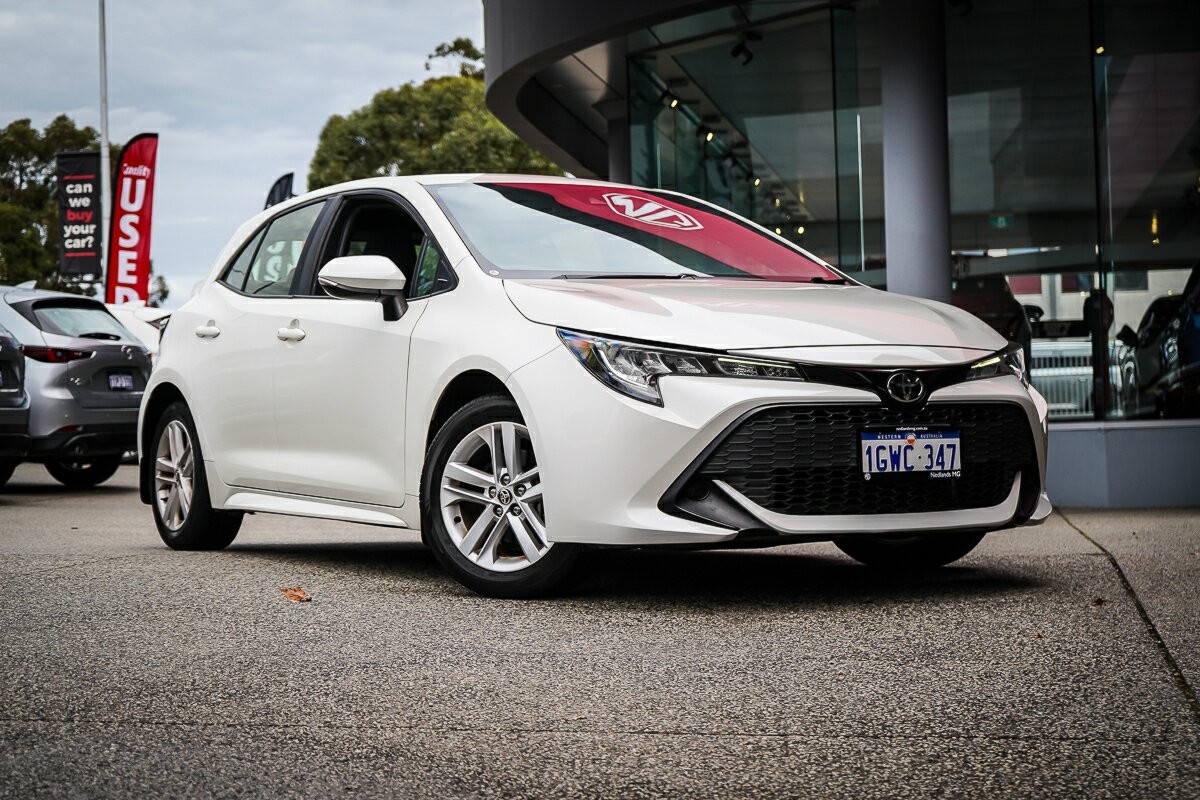 Toyota Corolla image 1