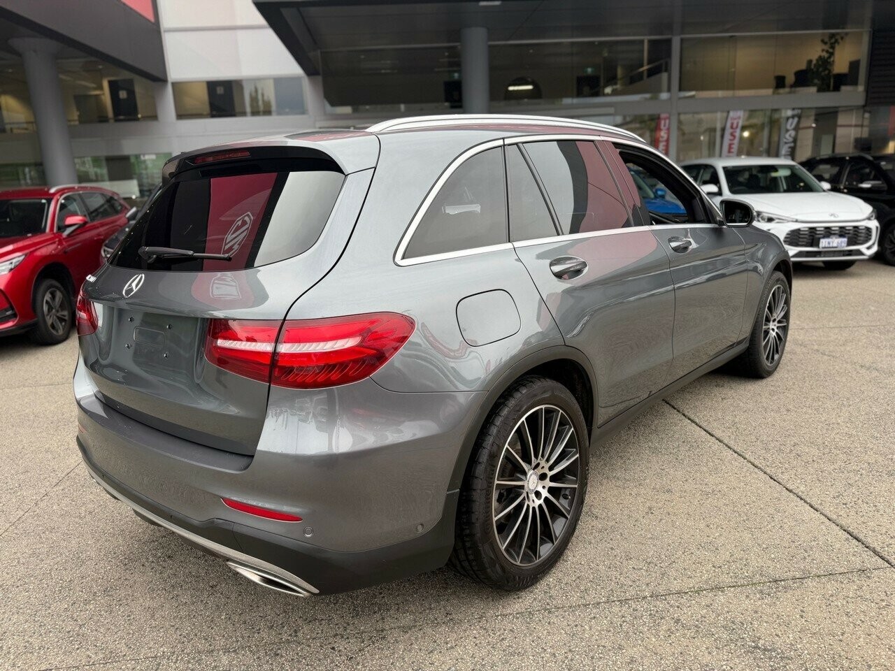 Mercedes Benz Glc-class image 2