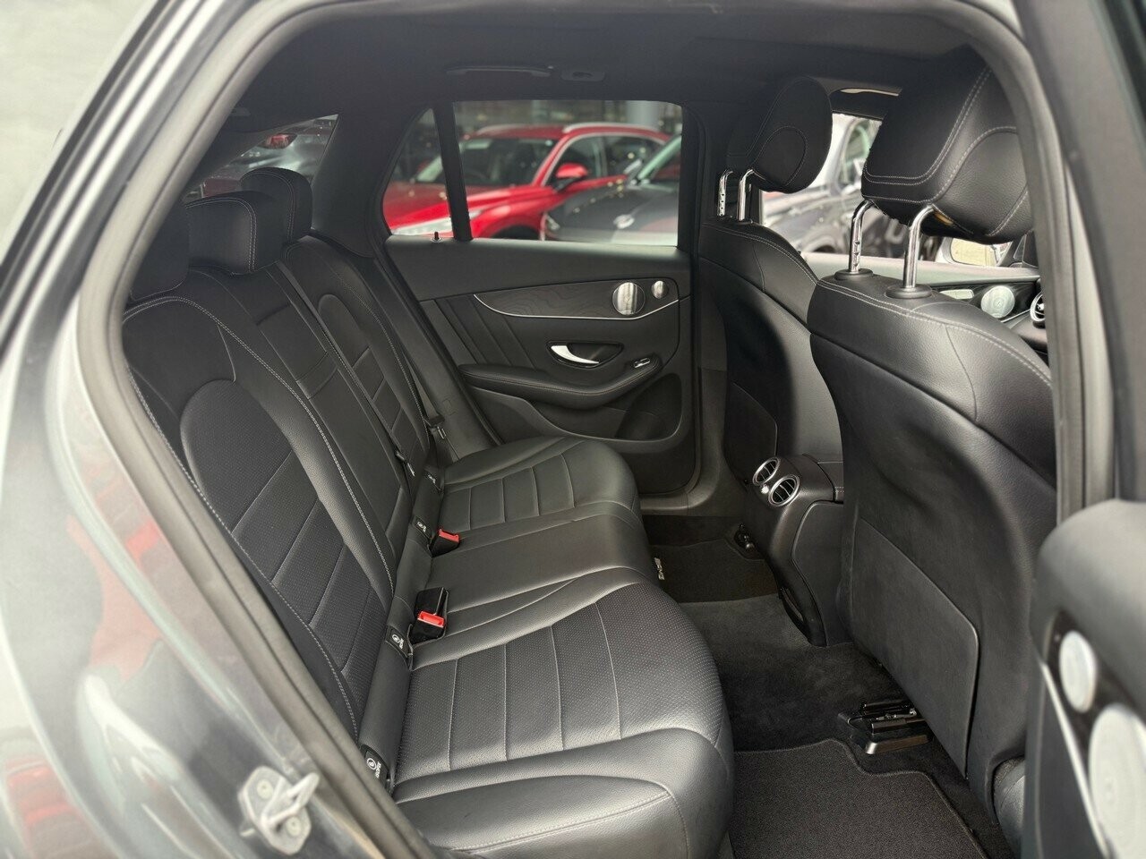 Mercedes Benz Glc-class image 3