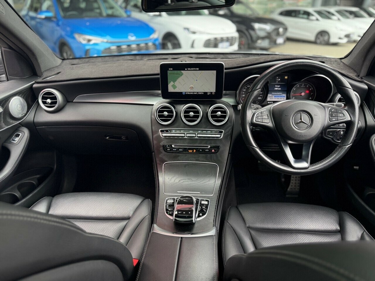 Mercedes Benz Glc-class image 4