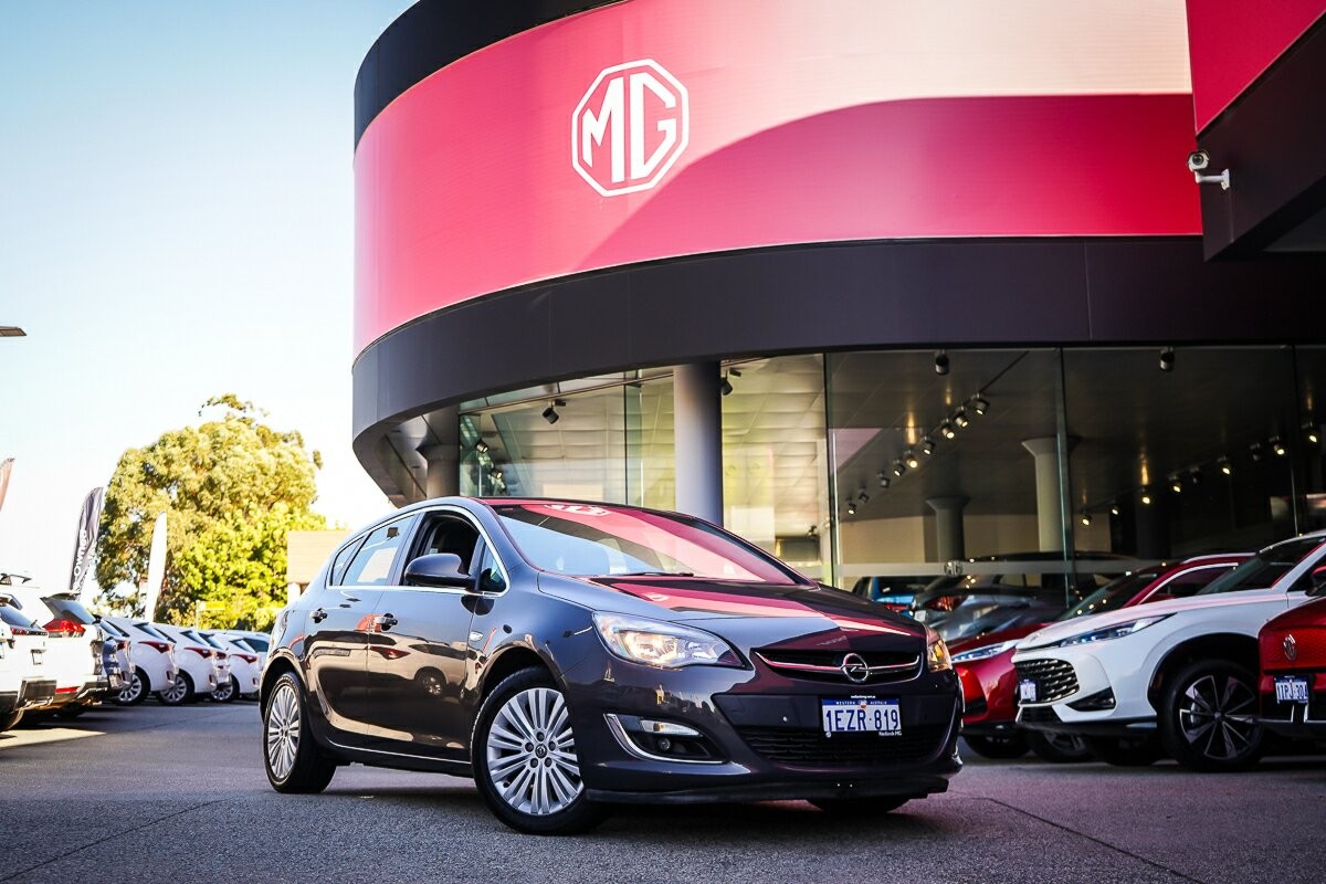Opel Astra image 2