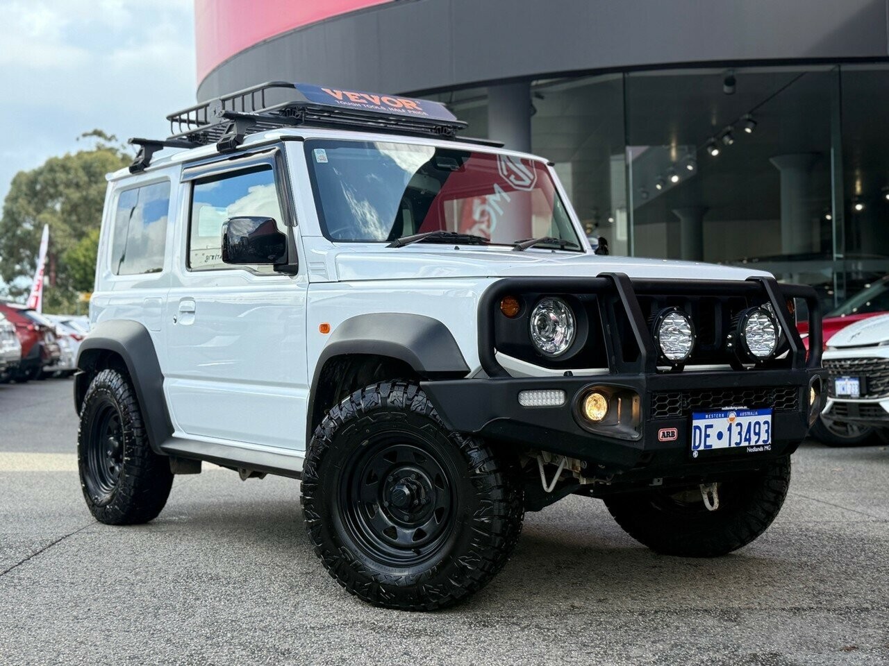 Suzuki Jimny image 1