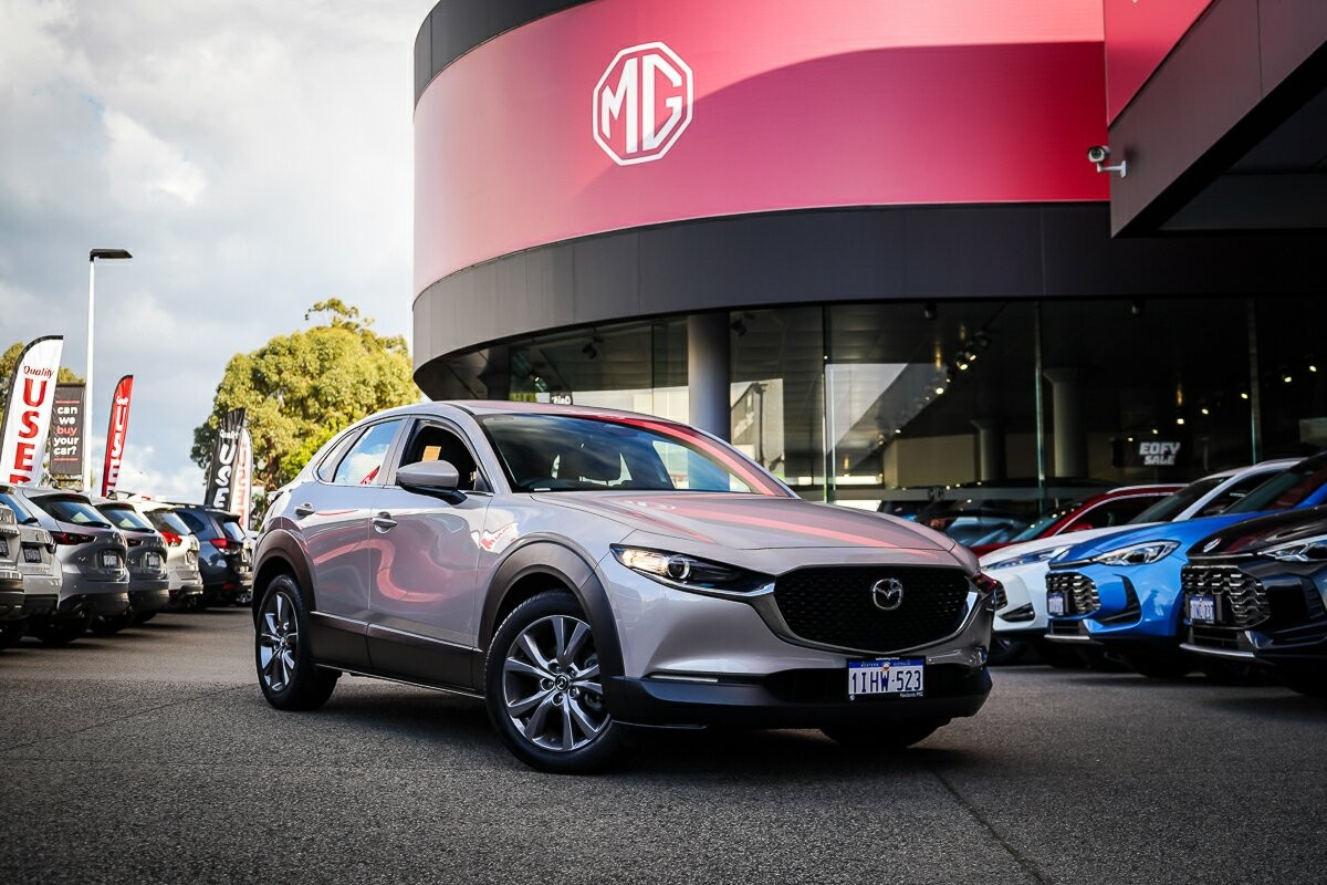 Mazda Cx-30 image 2