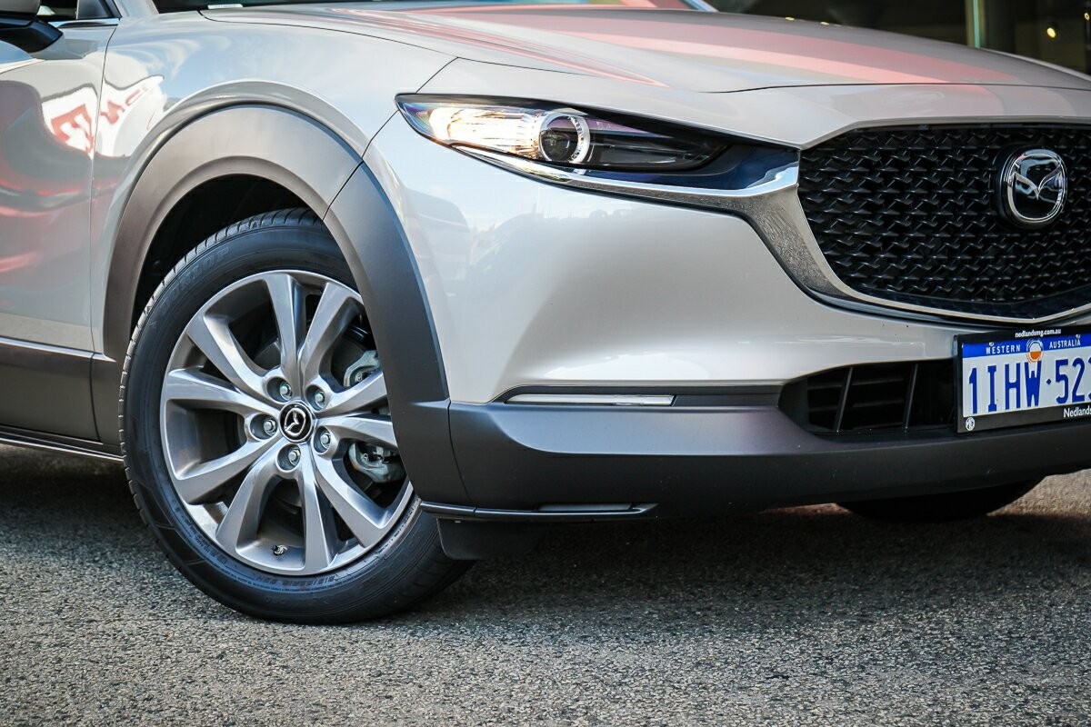 Mazda Cx-30 image 3