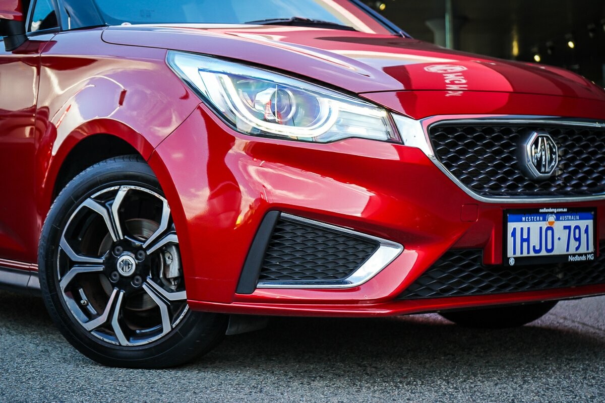 MG Mg3 image 3