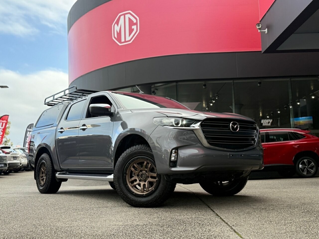 Mazda Bt-50 image 2
