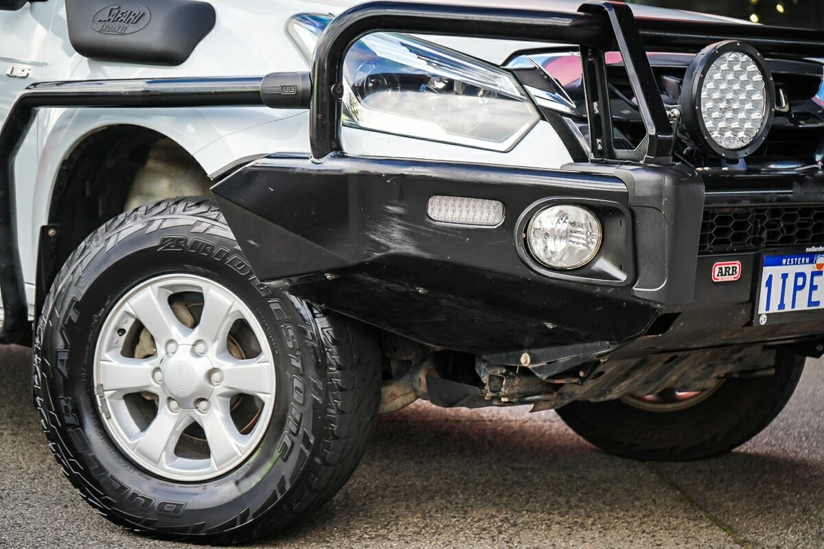 Isuzu D-max image 3