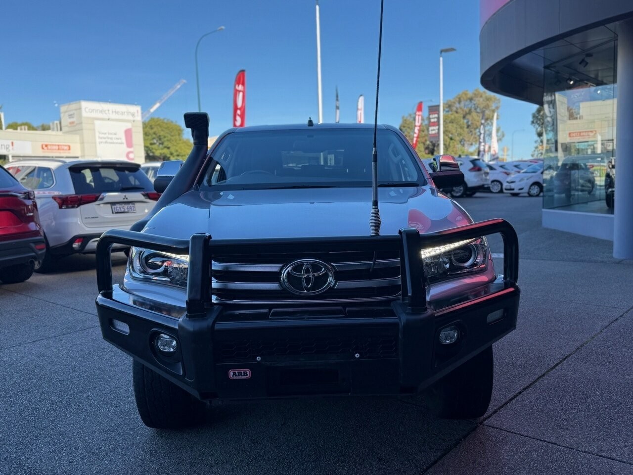 Toyota Hilux image 4