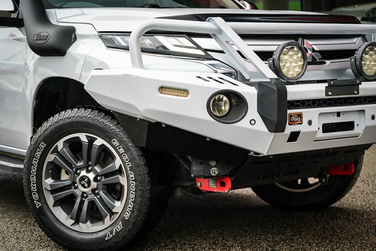 Mitsubishi Triton image 3