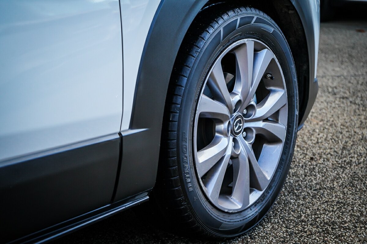 Mazda Cx-30 image 4