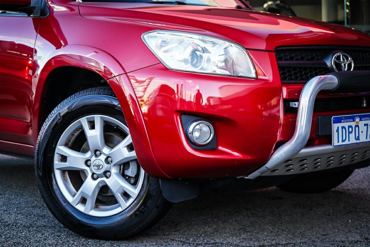 Toyota Rav4 image 3