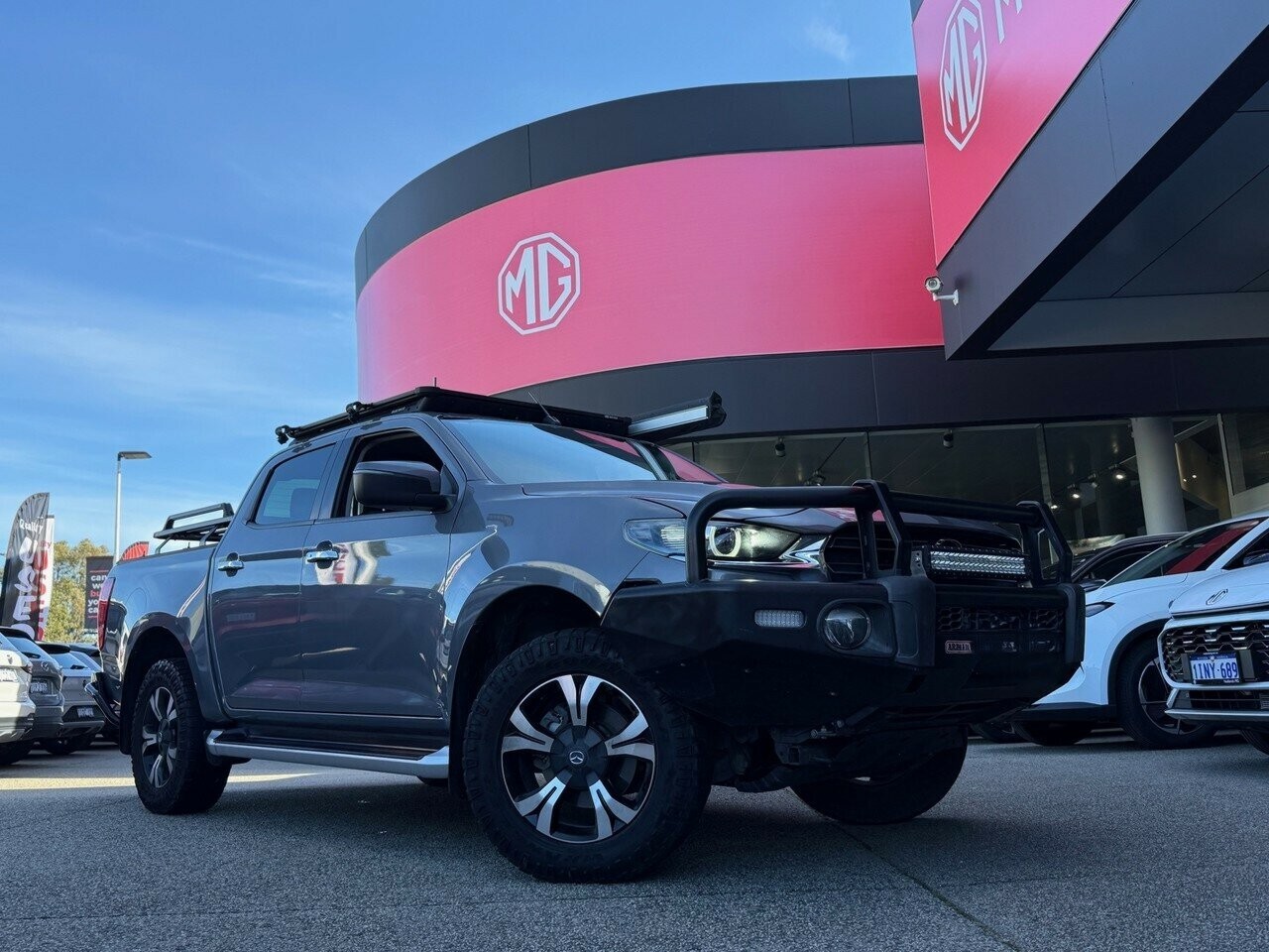 Mazda Bt-50 image 2