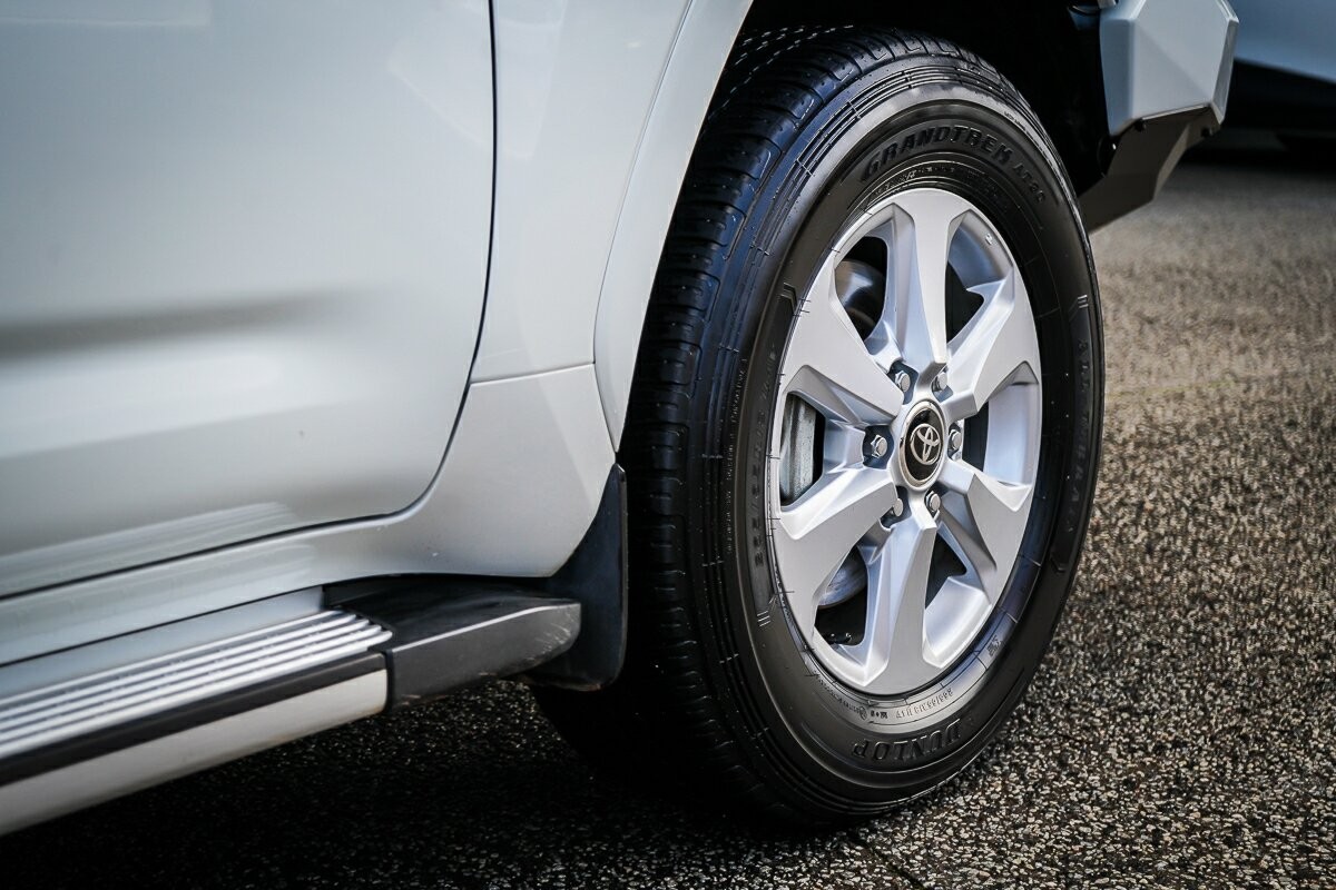 Toyota Landcruiser image 4