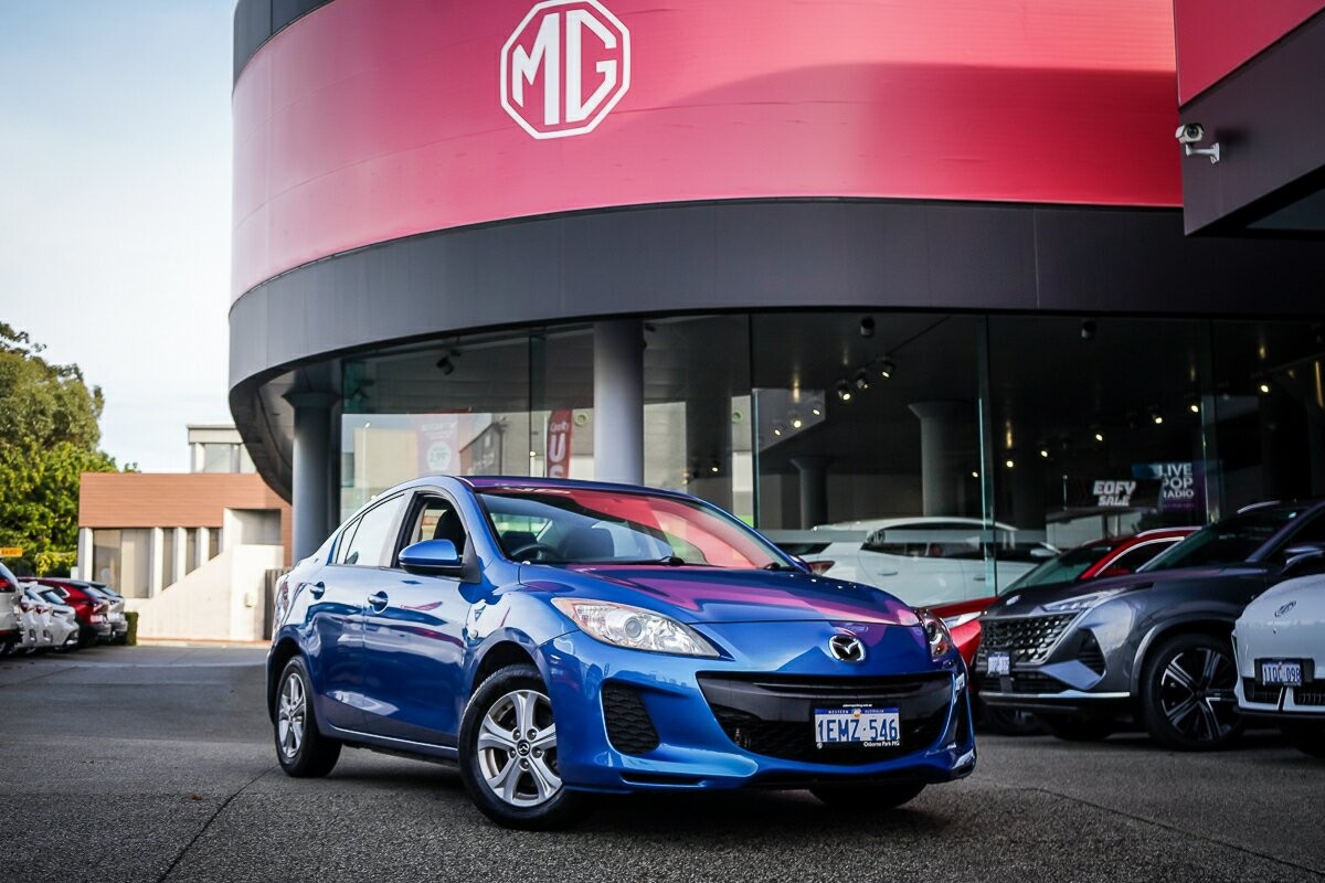 Mazda 3 image 1