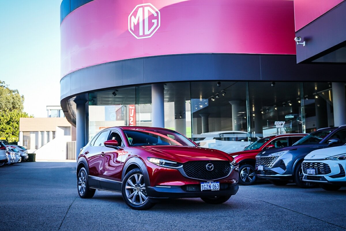 Mazda Cx-30 image 1