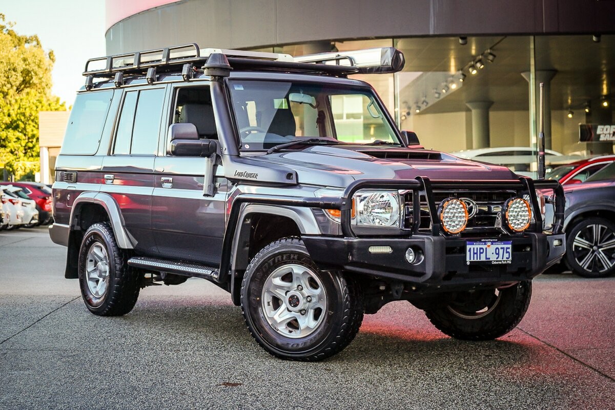 Toyota Landcruiser image 1