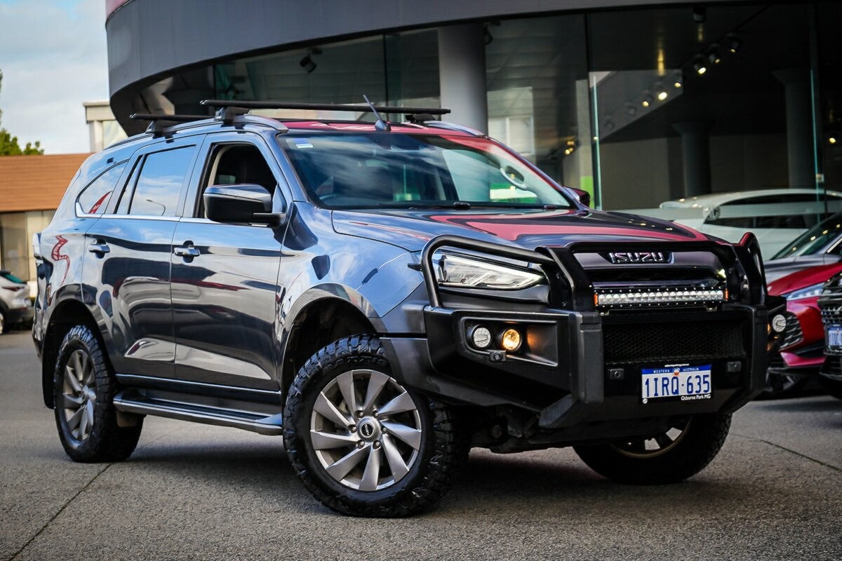 Isuzu Mu-x image 1