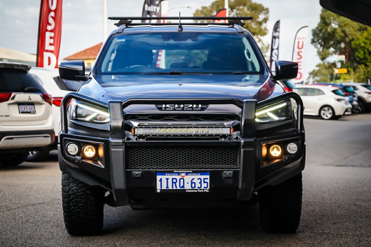 Isuzu Mu-x image 4