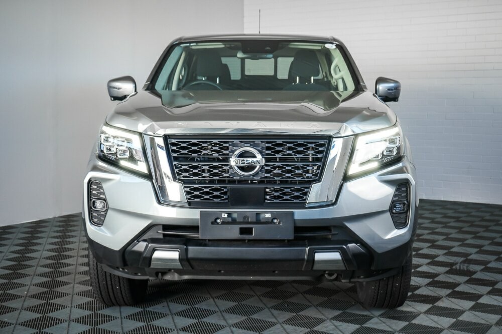 Nissan Navara image 3