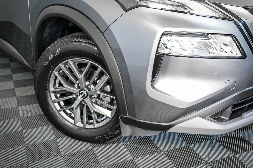 Nissan X-trail image 2