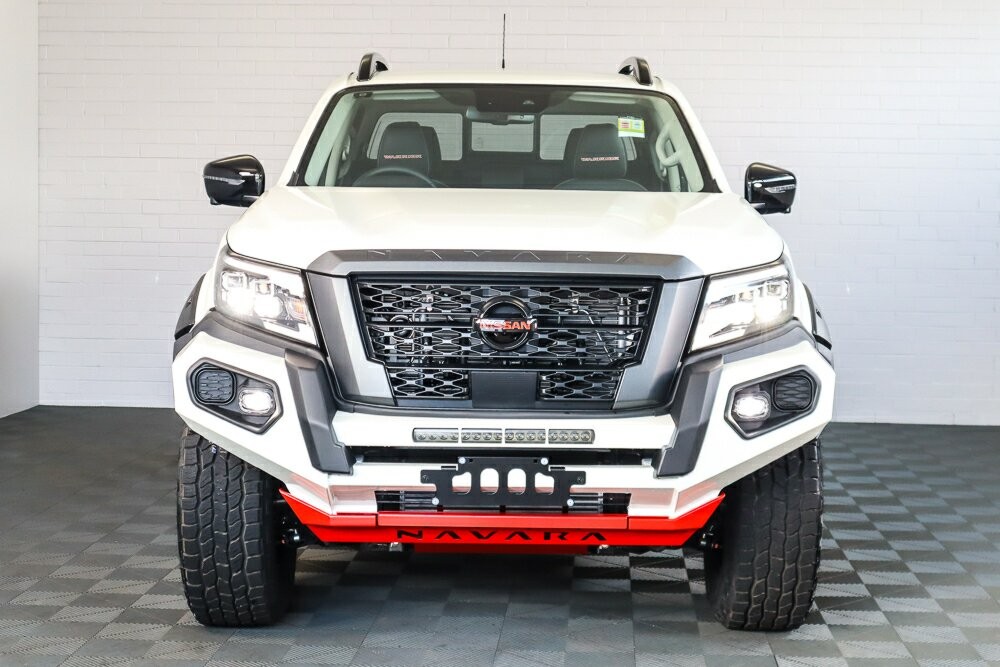 Nissan Navara image 3