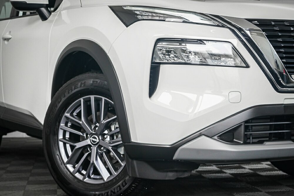 Nissan X-trail image 2